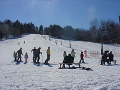 Powderhouse Hill (ski area) httpsuploadwikimediaorgwikipediacommonsthu