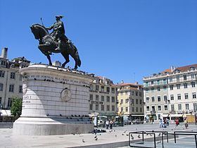 Praça da Figueira httpsuploadwikimediaorgwikipediacommonsthu