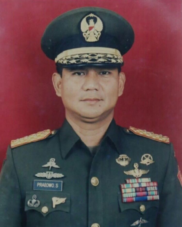 Prabowo Subianto httpsuploadwikimediaorgwikipediacommons33