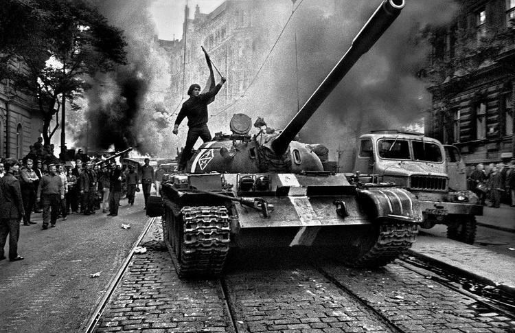 Prague Spring An Iconic Photograph Of The 1968 Prague Spring