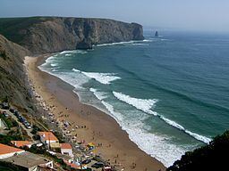 Praia da Arrifana httpsuploadwikimediaorgwikipediacommonsthu