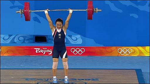 Prapawadee Jaroenrattanatarakoon BBC SPORT Olympics Weightlifting Thai star wins gold