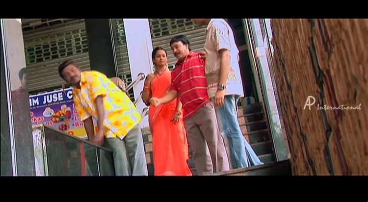 Prathi Gnayiru 9.30 to 10.00 movie scenes Prathi Nayiru Tamil Movie Scenes Clips Comedy Songs Karunaas teases Poornitha