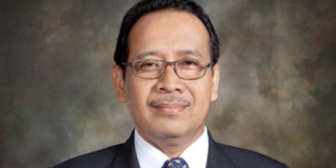 Pratikno Pratikno Rektor UGM yang dipilih Jokowi jadi Mensesneg merdekacom