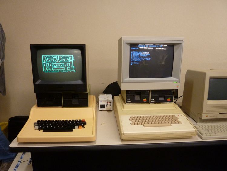 Pravetz computers Pravetz 82 and 8M Bulgarian Apple clones Chicago Classic