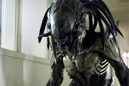 Predator (alien) The ALIENPREDATOR Hybrid From AVP REQUIEM Has Been Revealed By USA