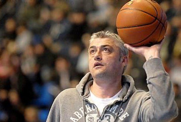 Predrag Danilovic Predrag Danilovic steps down heightening Partizan39s woes