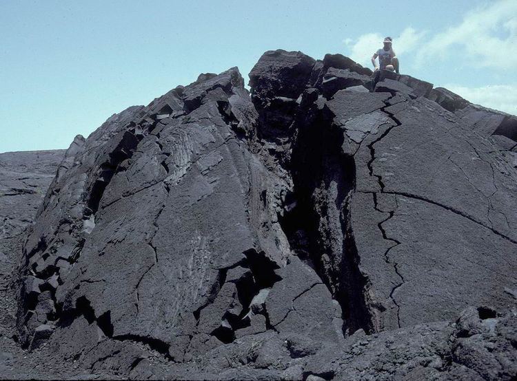 Pressure ridge (lava)