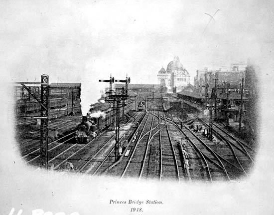 Princes Bridge railway station Beside the Yarra Before Federation Square