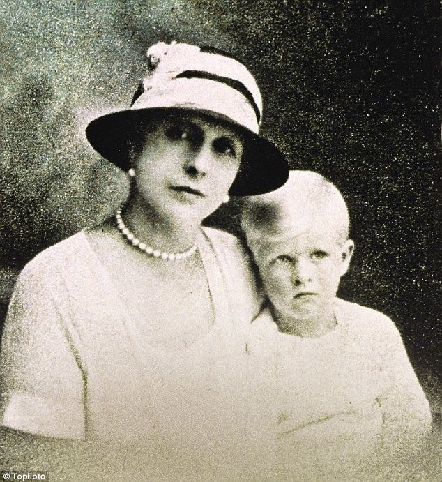 Princess Alice of Battenberg The other Queen mother She spent two years in an asylum