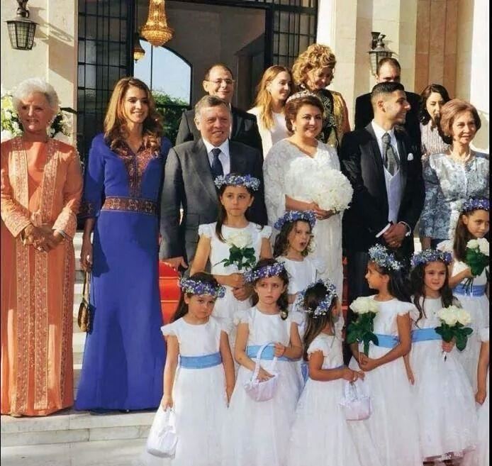 Princess Ayah bint Faisal httpswwwarabiaweddingscomsitesdefaultfiles
