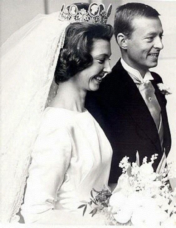 Princess Désirée, Baroness Silfverschiöld Princess Desiree and Baron Nils August Silfverschild wed on 5 June
