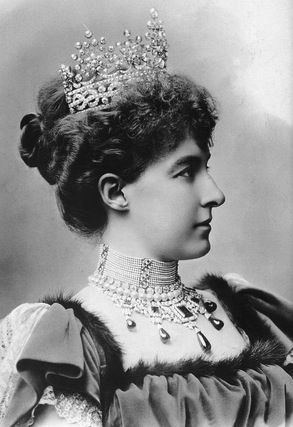 Princess Hélène of Orléans Elena Duchess of Aosta 18711951 was born Princess Helene of