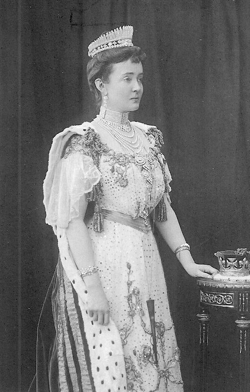 Princess Louise Margaret of Prussia 1902 Princess Louise Margaret of Prussia dressed for