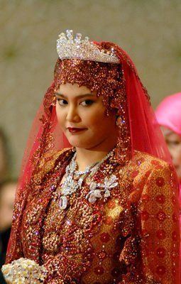 Princess Majeedah Bolkiah httpssmediacacheak0pinimgcom736x30c4d5