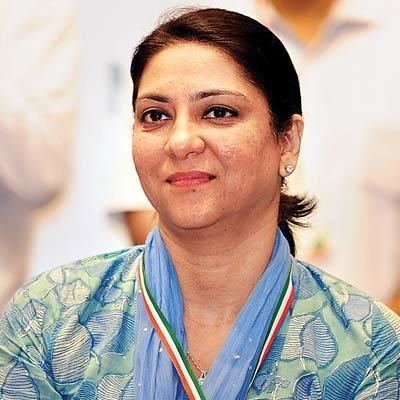 Priya Dutt Some unhappy with Priya Dutt others vouch to vote