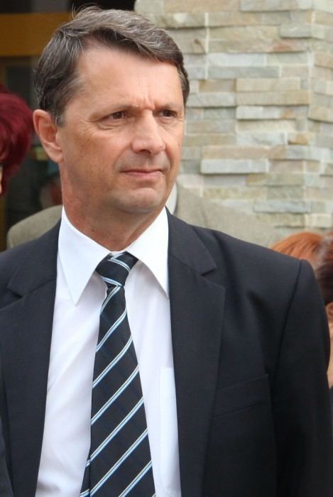 Péter Cseresnyés j llamtitkrok a Nemzetgazdasgi Minisztriumban Cseresnys