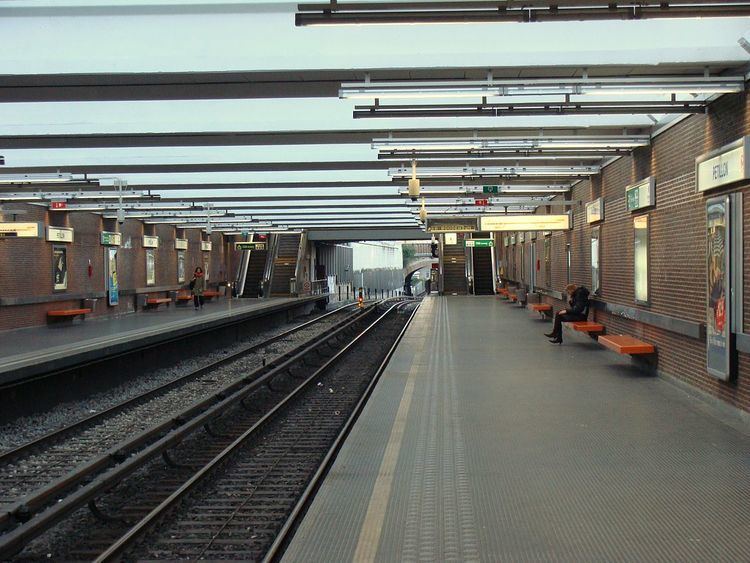 Pétillon metro station