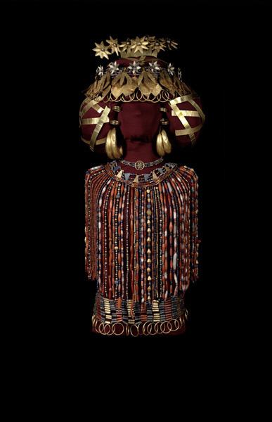 Puabi Queen Puabi39s Headdress and Beaded Cape Artworks With Art