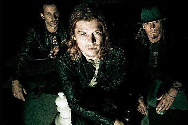 Puddle of Mudd Puddle of Mudd Reworks Rolling Stones Neil Young Hits for Covers