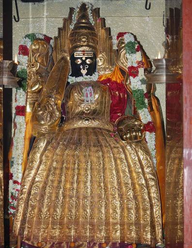 Punnainallur Mariamman Goddess Punnai Nallur Maariamman temple built by the Marathas