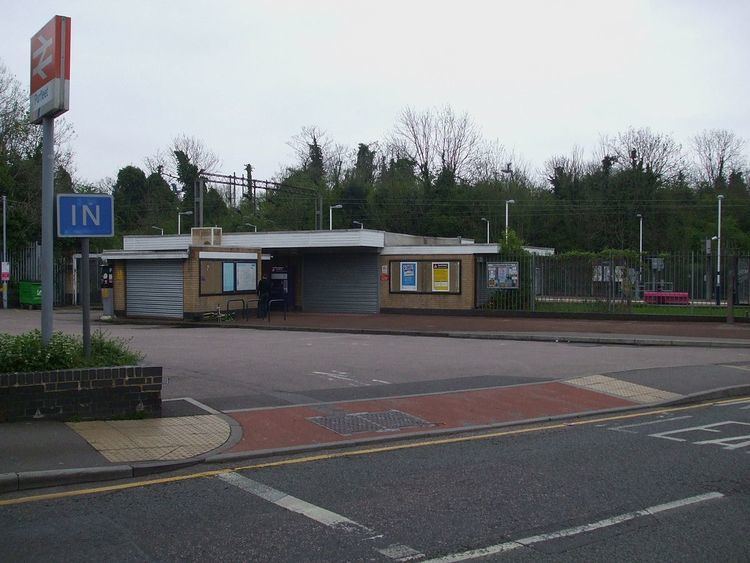 Purfleet railway station