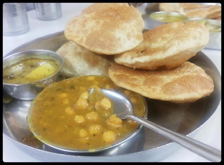 Puri (food) Restaurant Review Pancham Puriwala Mumbai