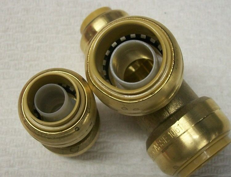 Push-to-pull compression fittings