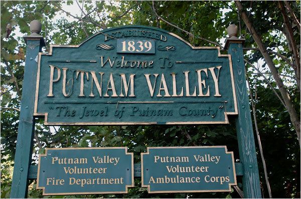 Putnam Valley, New York httpsstatic01nytcompackagesimagesphoto200