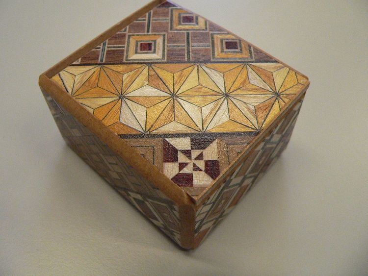 Puzzle box