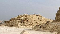 Pyramid G1-a httpsuploadwikimediaorgwikipediacommonscc