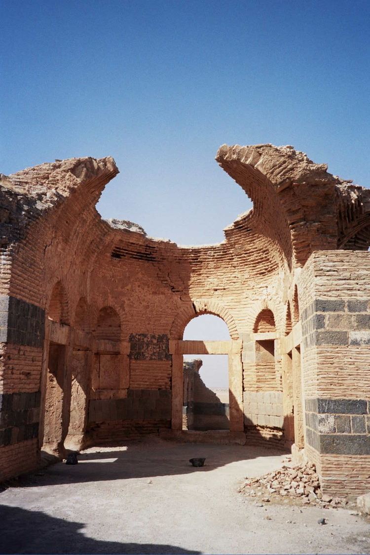 Qasr Ibn Wardan FileQasr ibn Wardan Sanctuary 48702524jpg Wikimedia Commons