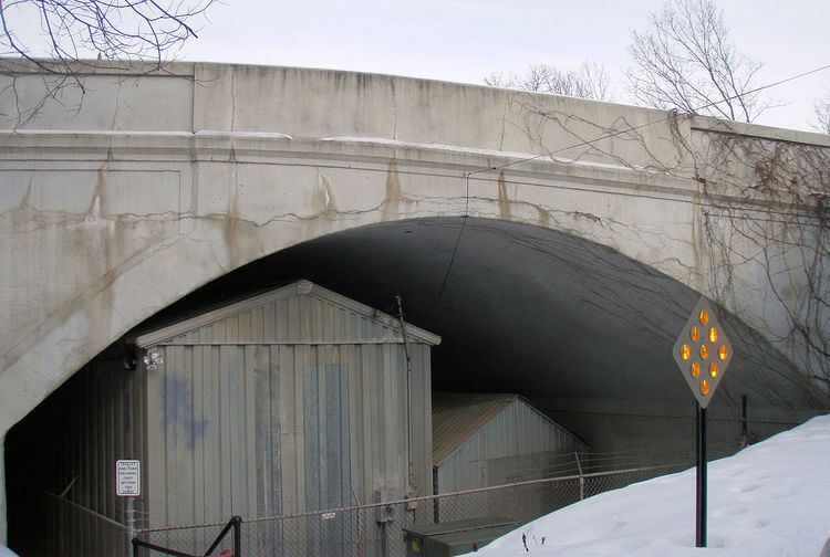 Queen Avenue Bridge