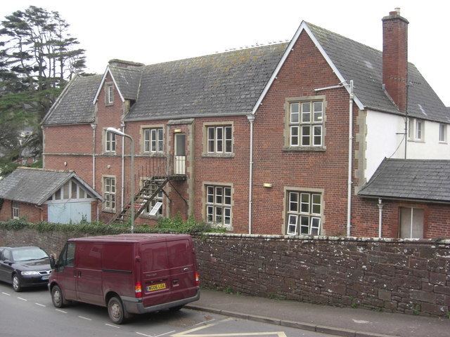 Queen Elizabeth's School, Crediton