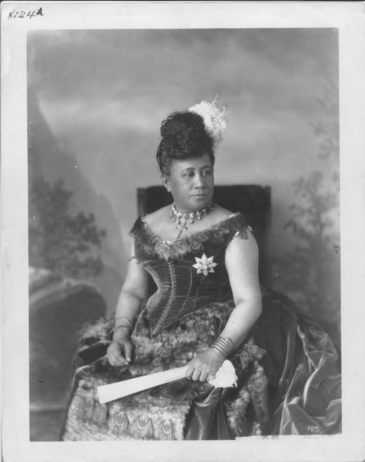 Queen Kapiolani FileQueen Kapiolani wearing her peacock gown at the Golden Jubilee