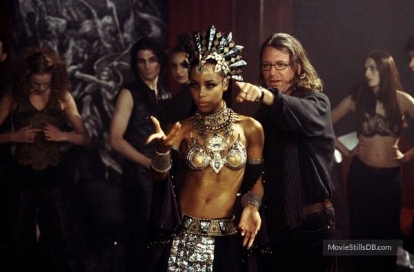 Queen of the Damned (film) movie scenes Queen Of The Damned behind the scenes photo of Aaliyah Michael Rymer