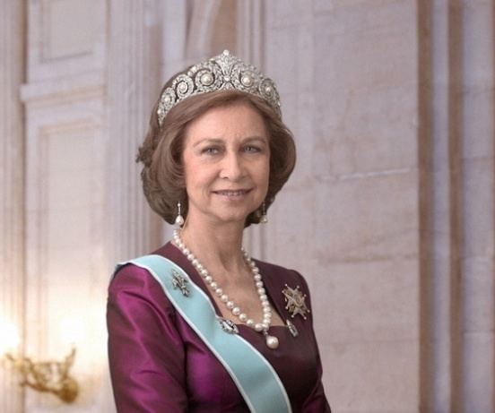 Queen Sofia of Spain Her Majesty Queen Sofia of Spain Continues Her Visit to