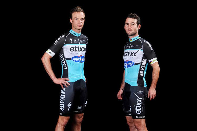 Quick-Step Floors Mark Cavendish unveils new EtixxQuickStep 2015 team kit Cycling