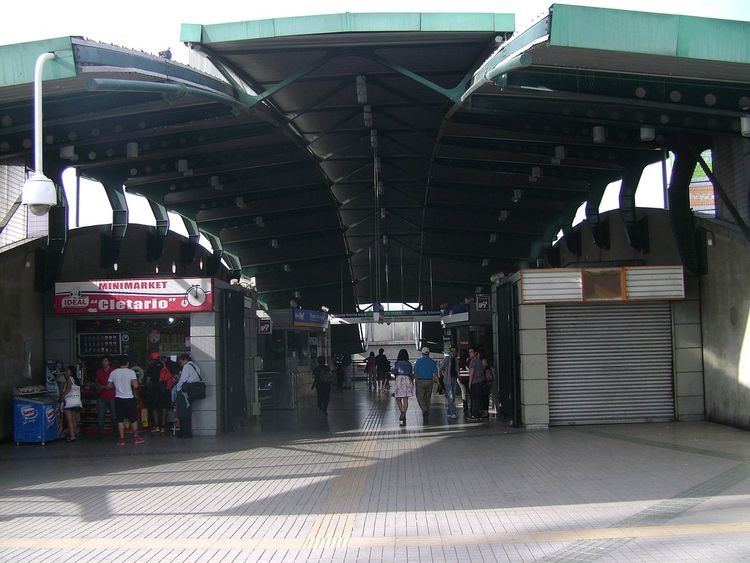 Quilín metro station