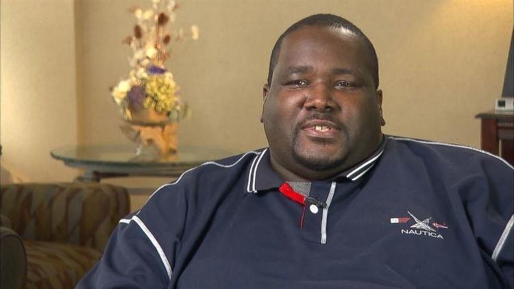 Quinton Aaron The Blind Side39 Star Determined to Lose Weight After Being