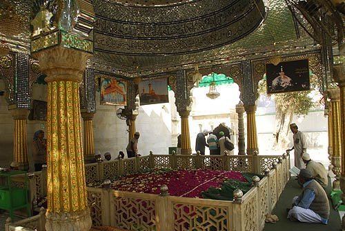 Qutbuddin Bakhtiar Kaki Khwaja Qutubuddin Chishty Mission Khawaja Gharibnawaz Dargah Ajmer