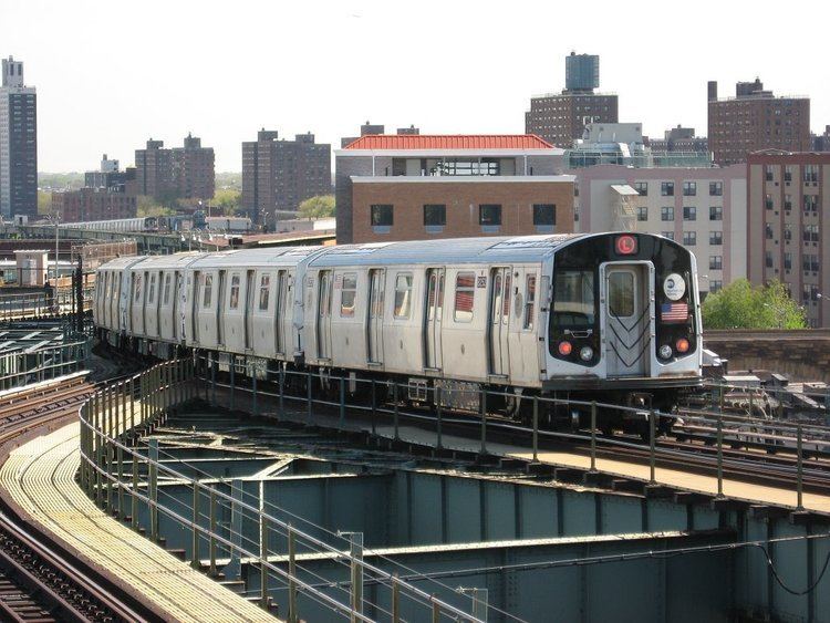 R143 (New York City Subway car)