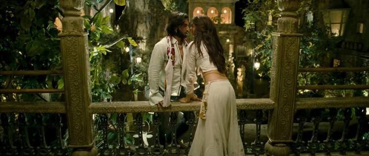 Raam (2009 film) movie scenes  and Sidharth take the famed love tale and adapt it ingeniously toning it to Indian context Gen Y slangs and pop culture thrown in for good measure 