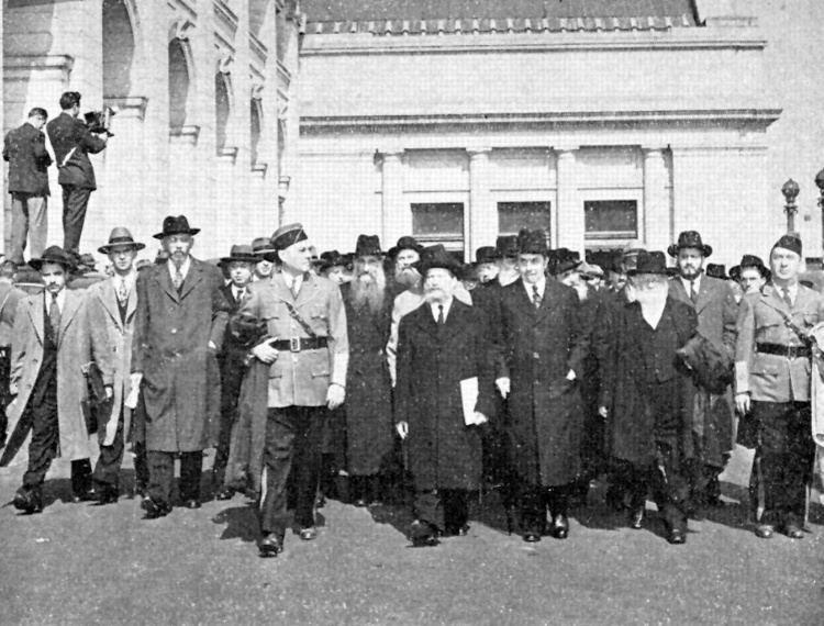 Rabbis' march (1943) httpsstatic1squarespacecomstatic5126bbb4e4b