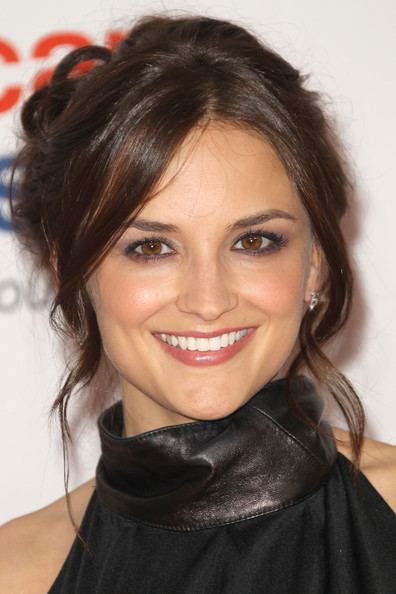 Rachael Leigh Cook Rachael Leigh Cook in 18th Annual Race To Erase MS Gala Arrivals