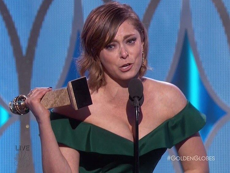 Rachel Bloom Golden Globes 2016 Rachel Bloom Wins Best TV Actress MusicalComedy