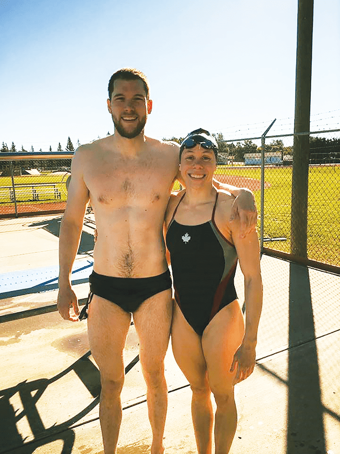 Rachel Nicol (swimmer) Two of Canada39s top swimmers made waves in Magrath Westwind Weekly