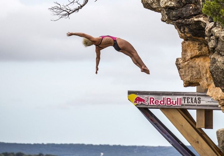 Rachelle Simpson Gary Hunt Rachelle Simpson Snatch Red Bull Cliff Diving