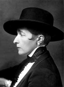 Radclyffe Hall media2webbritannicacomebmedia11665110048