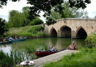 Radcot Bridge The River Thames Guide Thames Towns The Upper Thames from